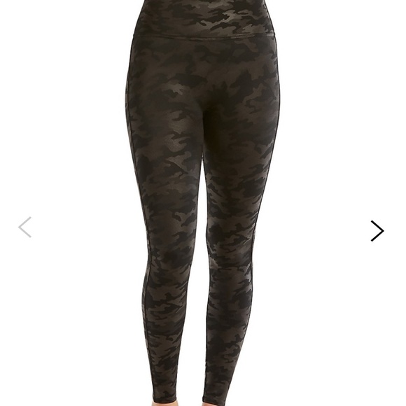 Faux Leather Camo Leggings never been worn - Picture 2 of 8